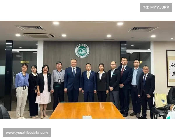 澳大利亚六所高校代表团访问中国 举行中澳校长网球友谊赛促进教育合作 澳大利亚六所高校代表团访问中国 举行中澳校长网球友谊赛促进教育合作